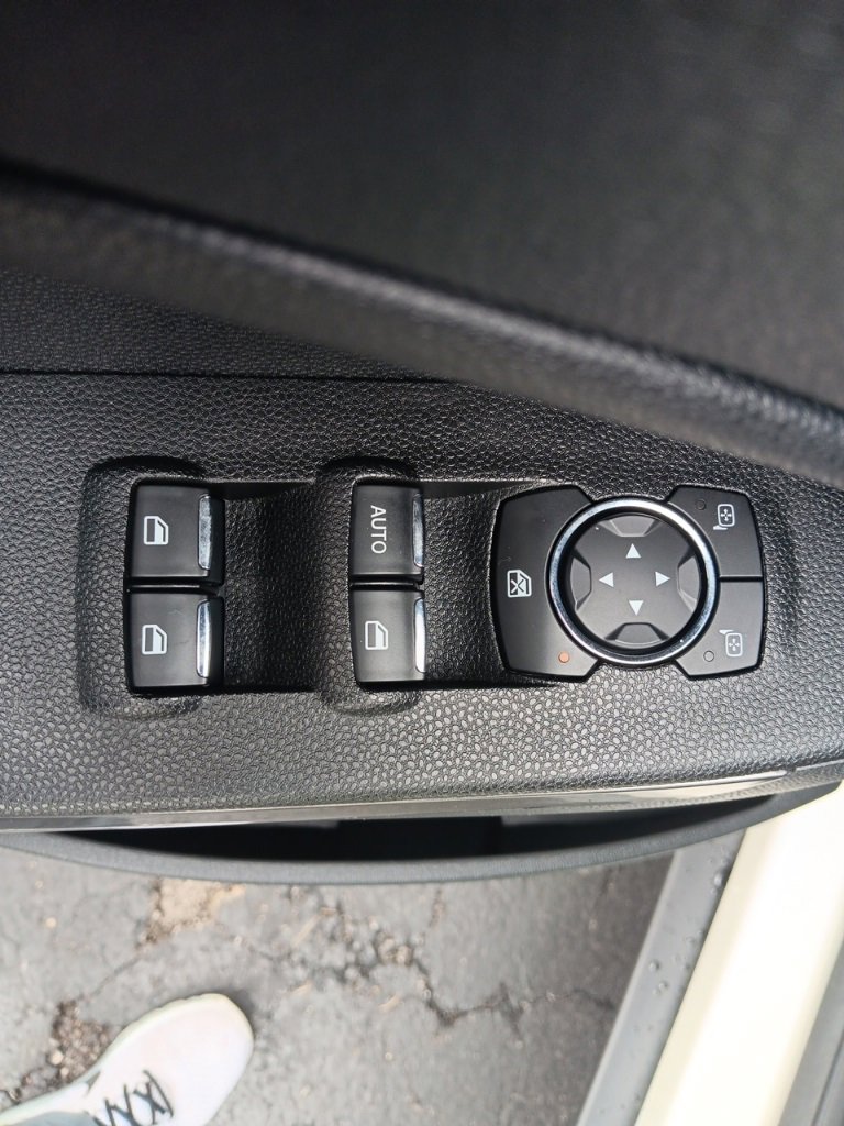 Used 2022 Ford EcoSport SE image 17