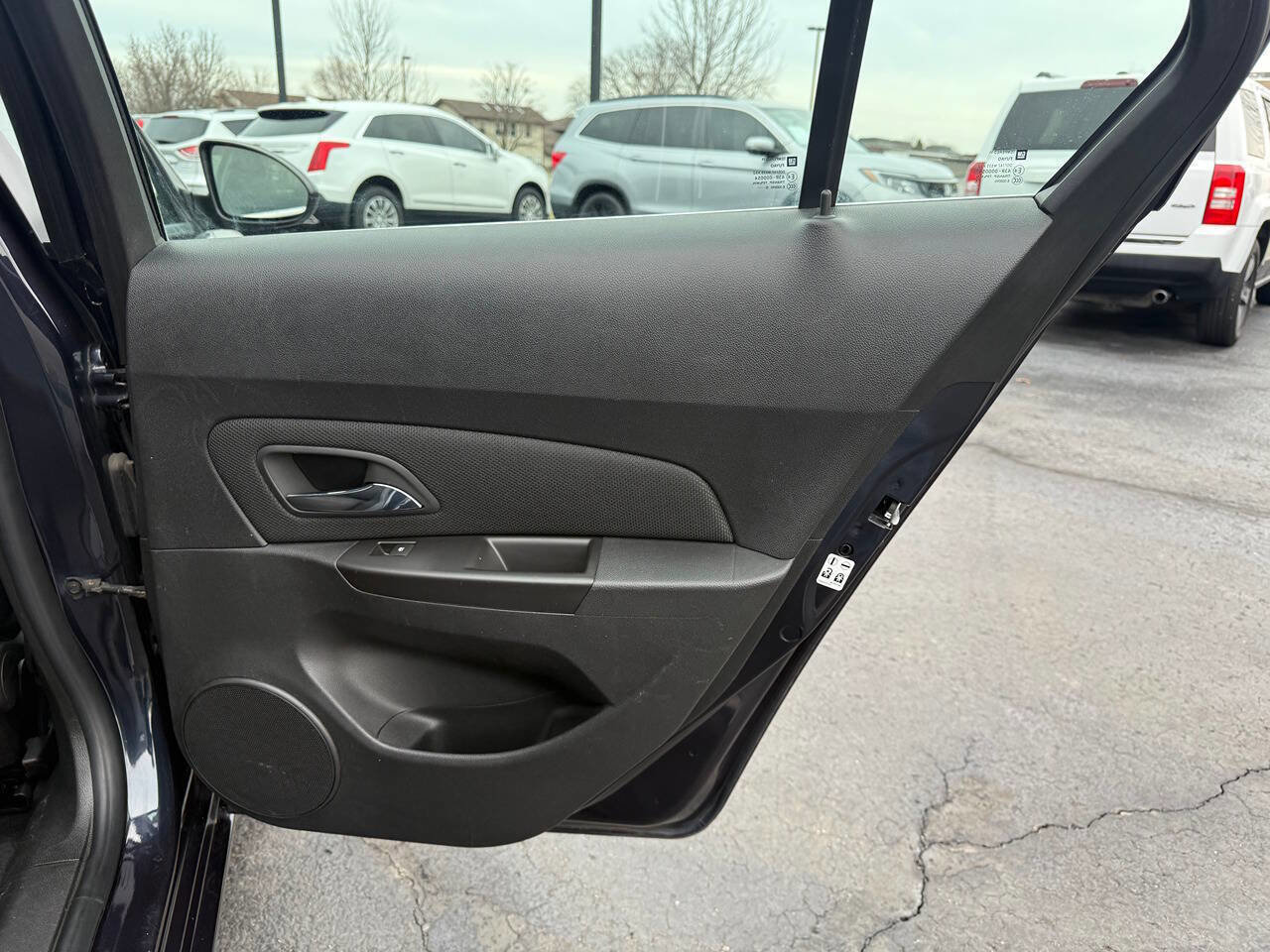 Used 2016 Chevrolet Cruze LT image 20