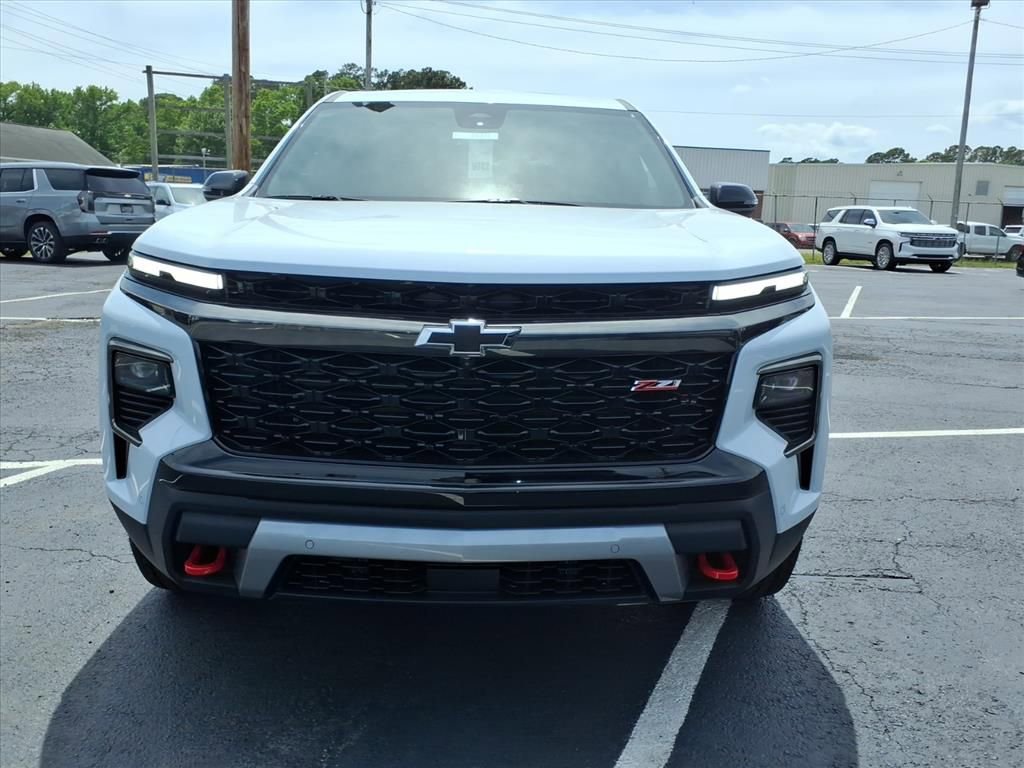 New 2026 Chevrolet Traverse Z71 w/ Enhanced Driving Package AWD/4WD image 9