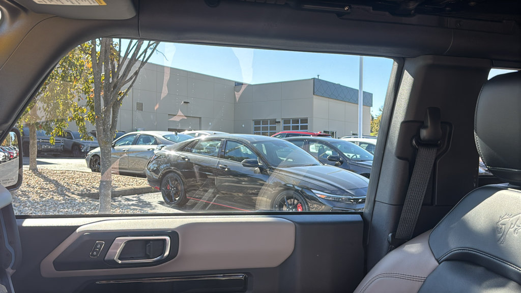 Used 2023 Ford Bronco Wildtrak AWD/4WD image 29