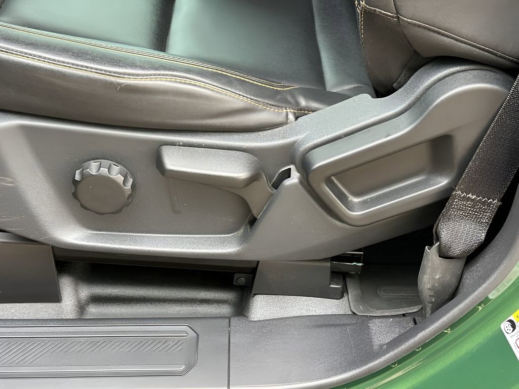 Used 2023 Ford Bronco Badlands image 28