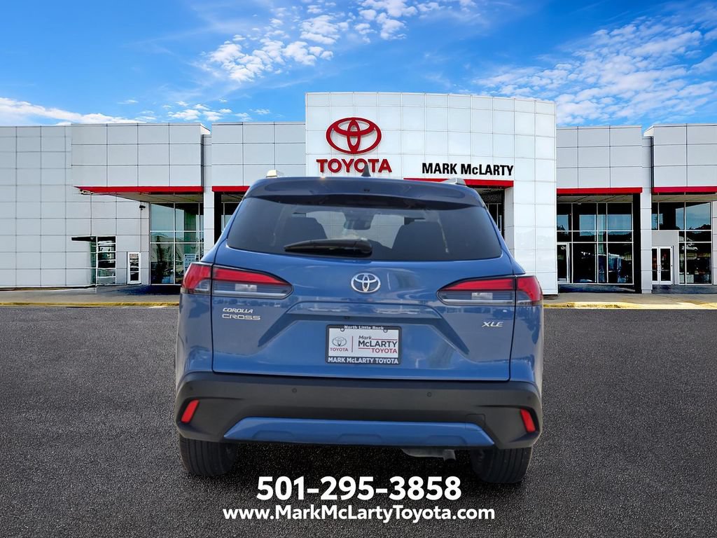 Used 2026 Toyota Corolla Cross XLE FWD image 4