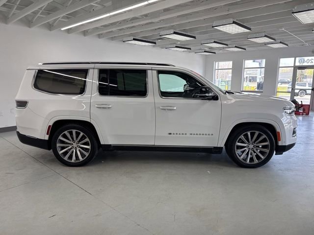 Used 2023 Jeep Grand Wagoneer Series II w/ Flexible Seating Group AWD/4WD image 15