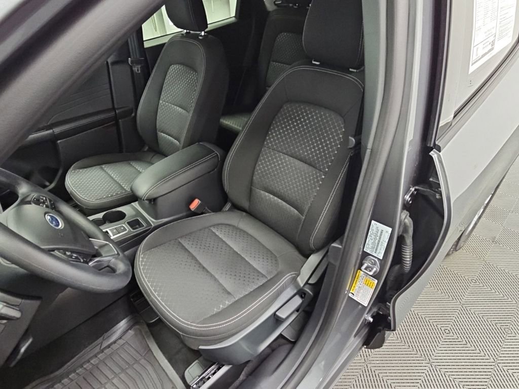 Used 2025 Ford Escape Active w/ Tech Pack #1 FWD image 26