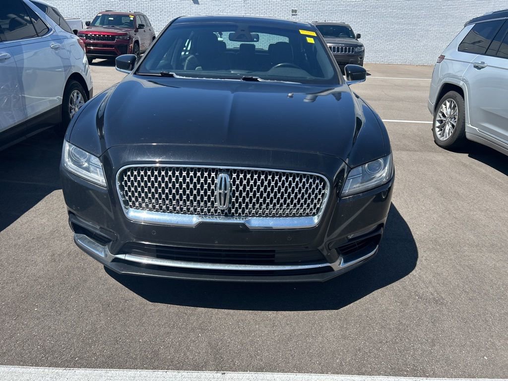 Used 2017 Lincoln Continental Reserve w/ Climate Package AWD/4WD image 2