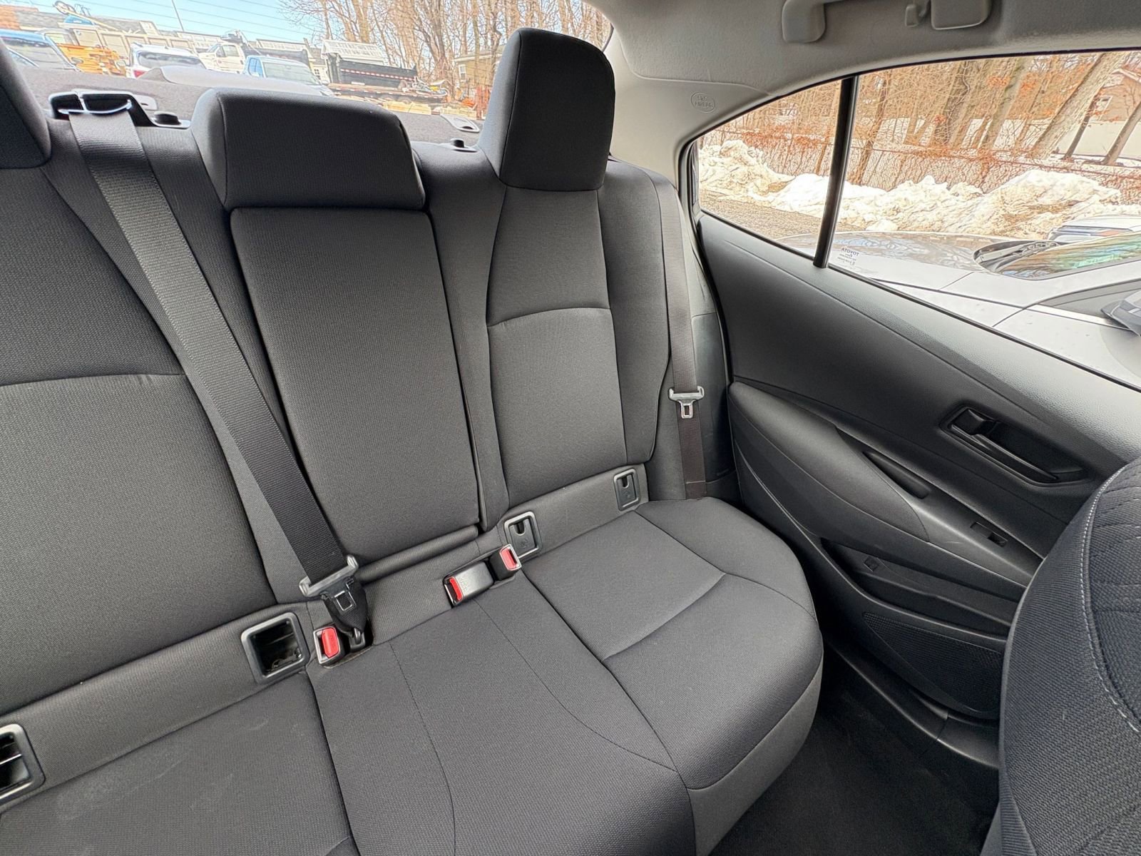 Used 2025 Toyota Corolla LE image 33