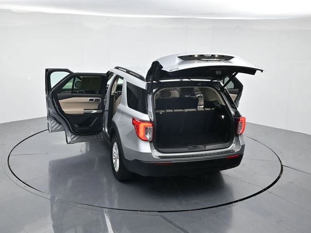 Used 2022 Ford Explorer XLT image 45