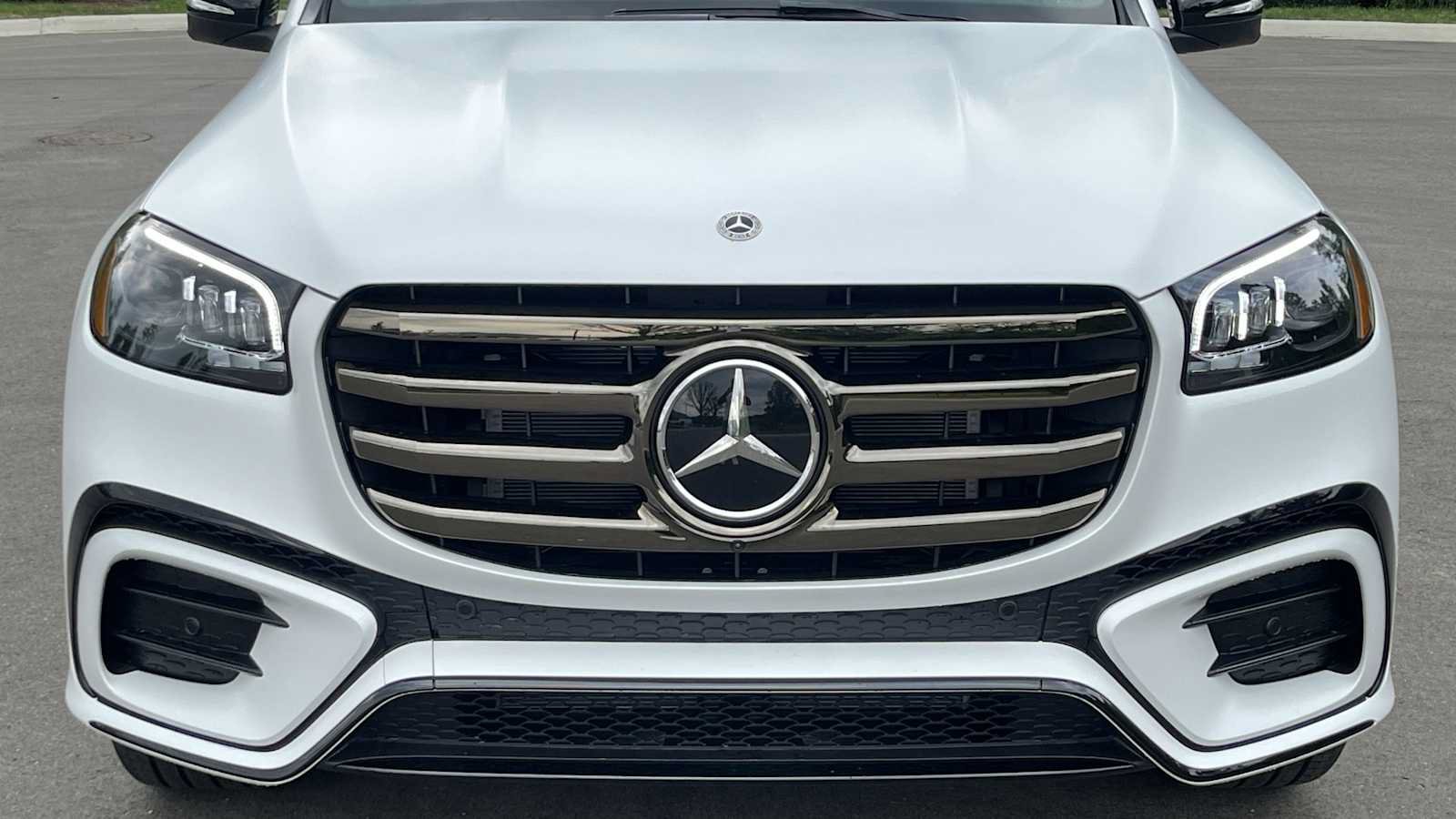New 2026 Mercedes-Benz GLS 450 4MATIC image 23