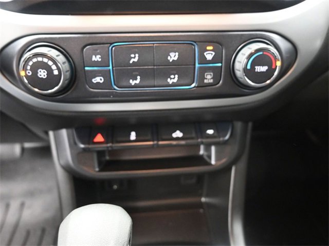 Used 2022 Chevrolet Colorado LT w/ LT Convenience Package image 3