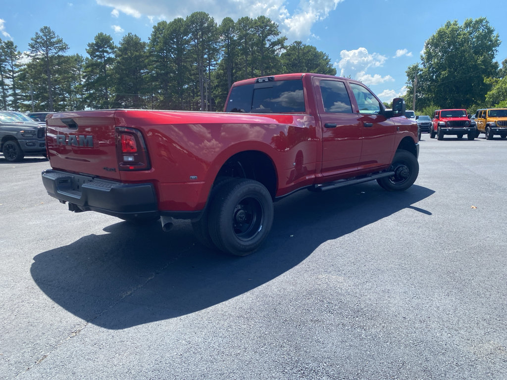 New 2026 RAM 3500 Tradesman AWD/4WD image 6