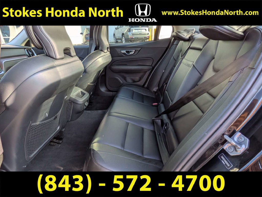 Used 2021 Volvo S60 T5 Momentum w/ Premium Package FWD image 13