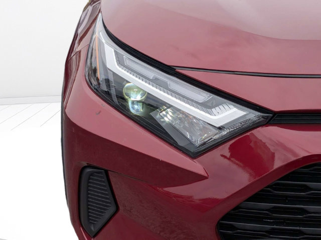 Used 2025 Toyota RAV4 LE FWD image 9
