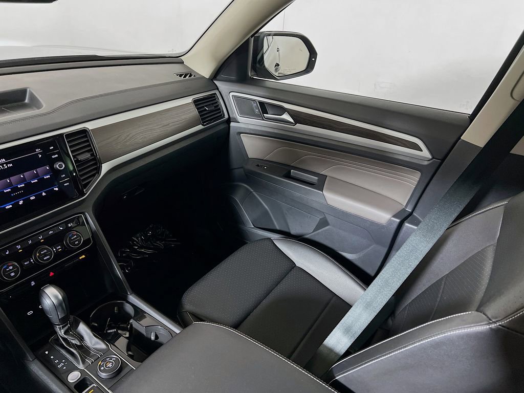 Used 2023 Volkswagen Atlas SE w/ Panoramic Sunroof Package image 20