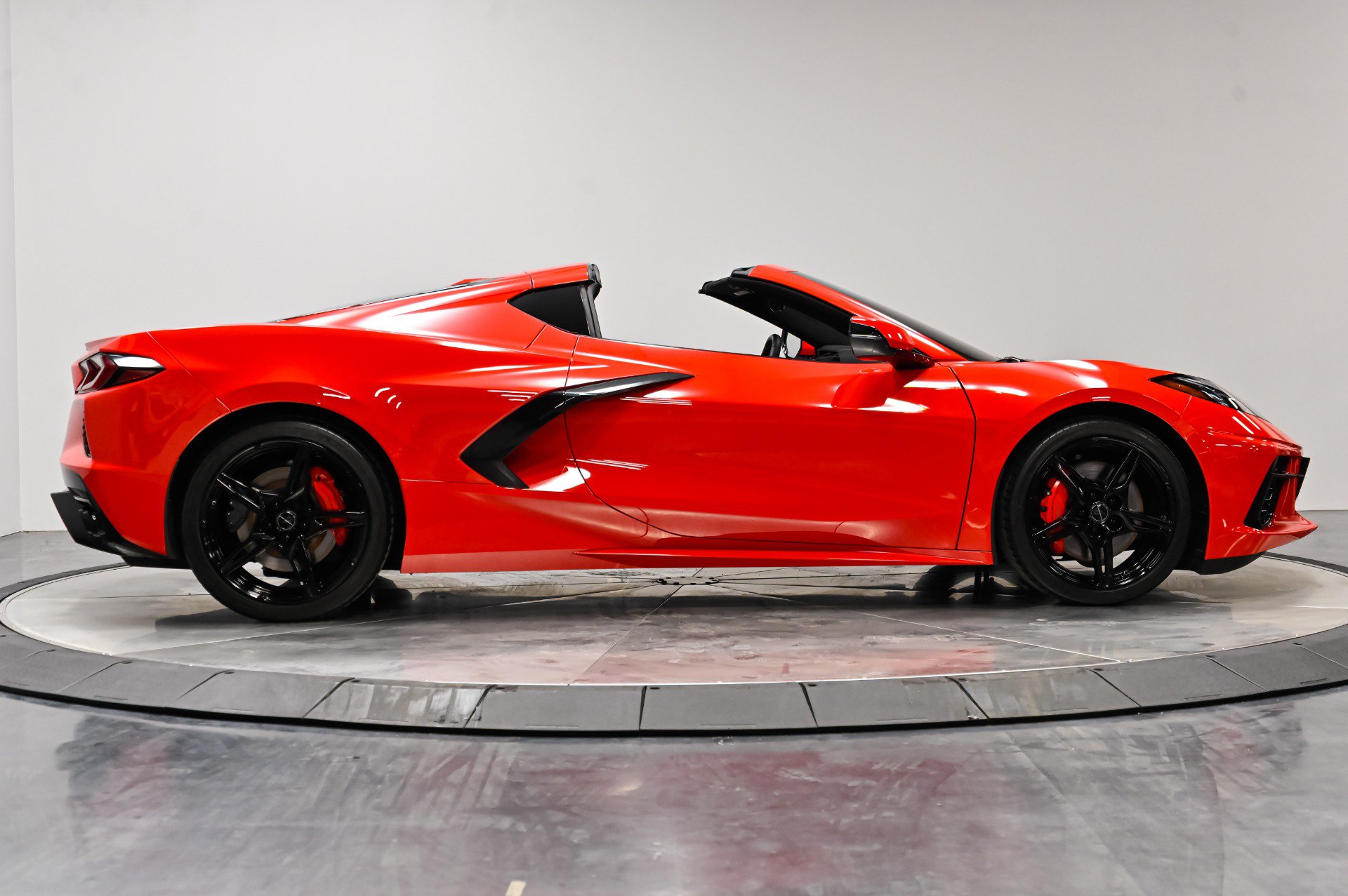 Used 2022 Chevrolet Corvette Stingray Preferred Cpe w/ Z51 Performance Package RWD image 14