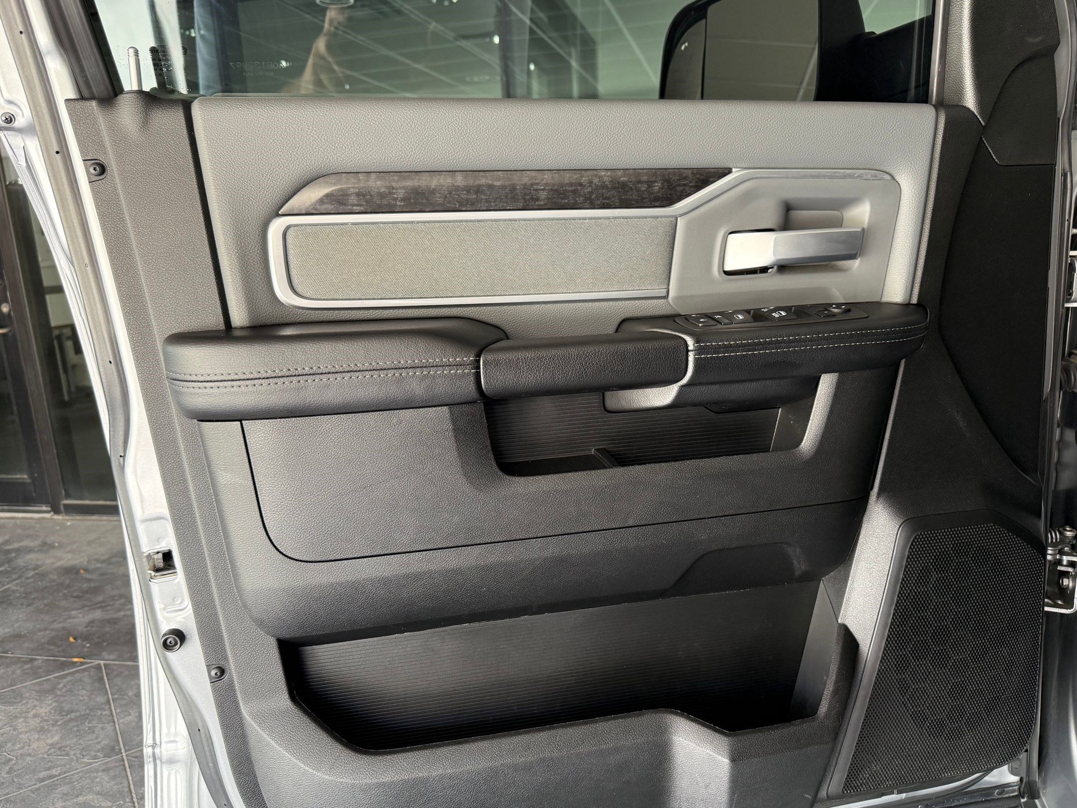 Used 2022 RAM 2500 Lone Star image 21