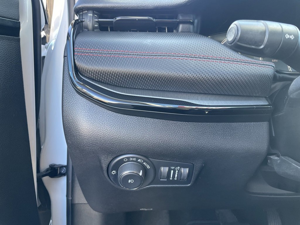 Used 2022 Jeep Compass Trailhawk w/ Trailhawk Elite Group image 13