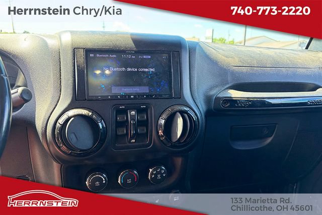 Used 2016 Jeep Wrangler Unlimited Sahara AWD/4WD image 12