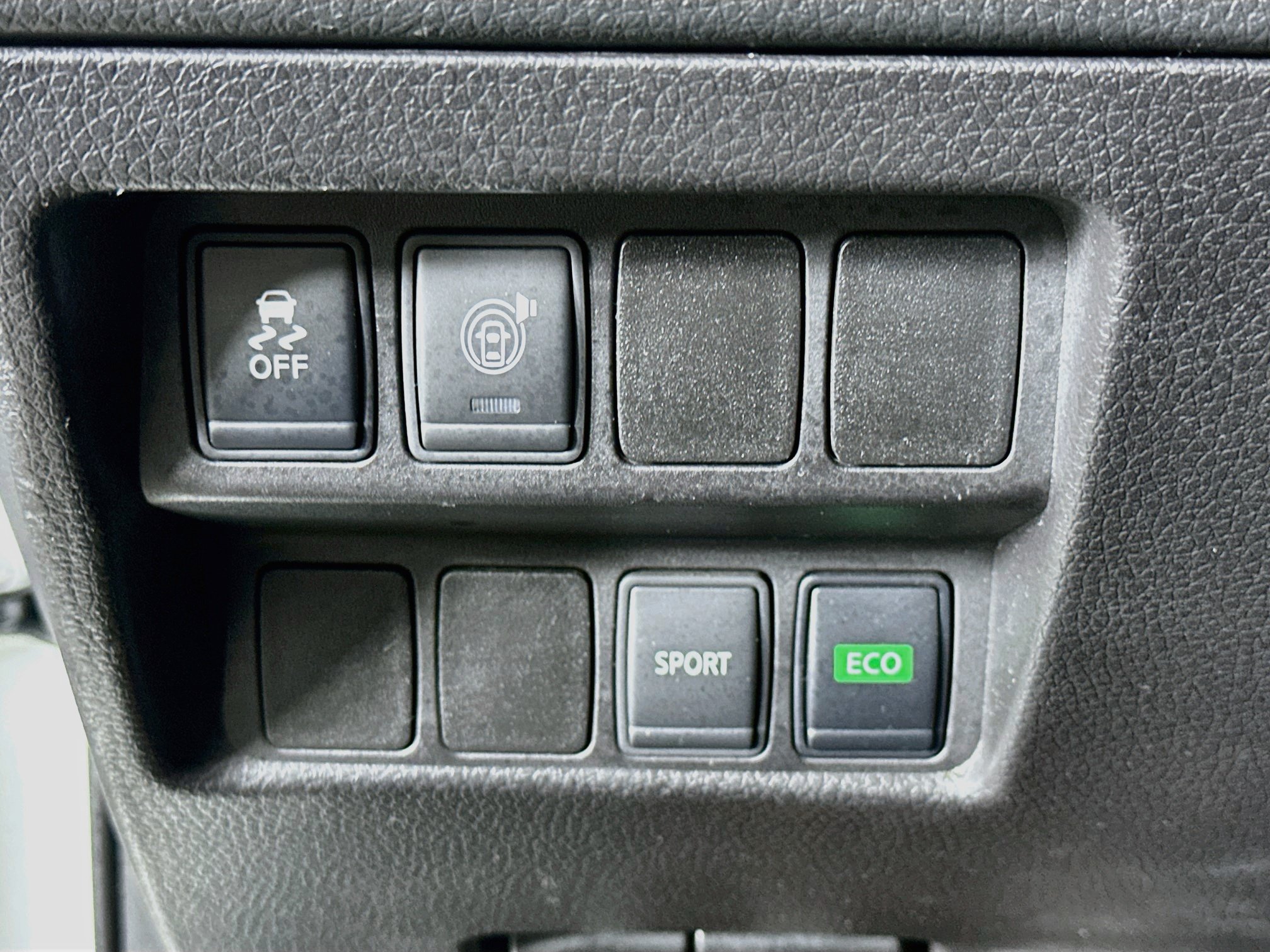 Used 2017 Nissan Rogue SV FWD image 17