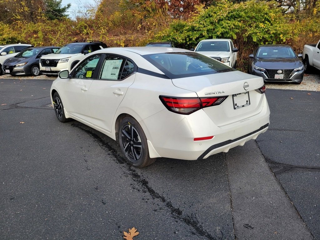 New 2025 Nissan Sentra SV w/ Trunk Package image 3