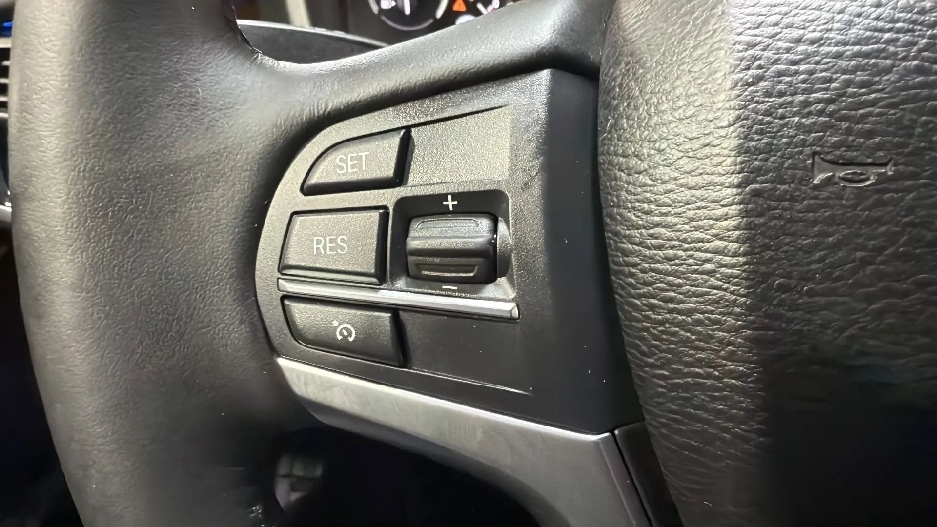 Used 2016 BMW X5 xDrive40e image 12