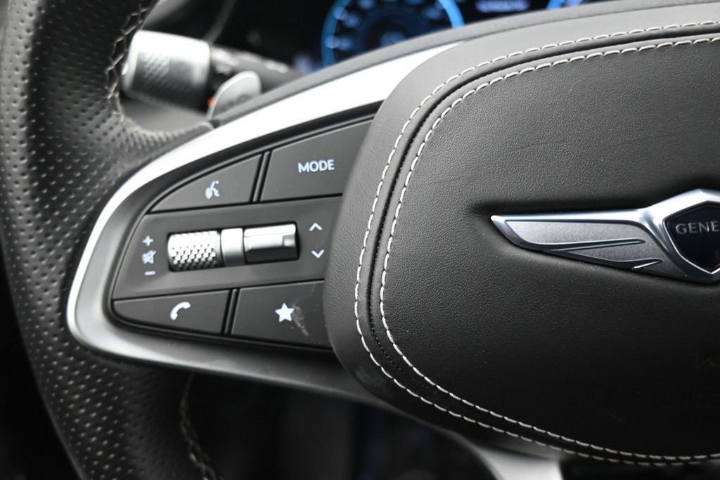Used 2025 Genesis Electrified GV70 w/ Prestige Package AWD/4WD image 23
