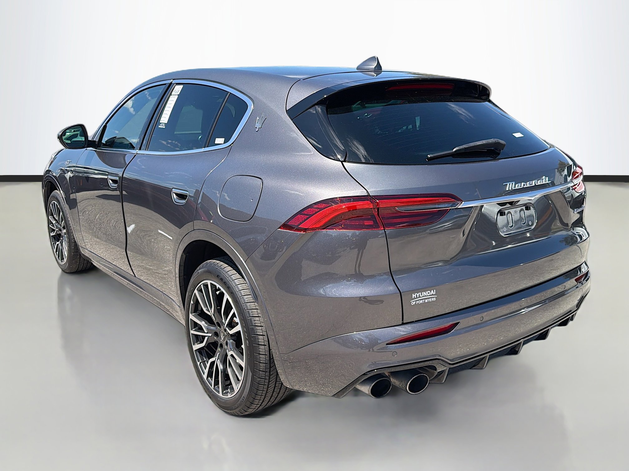 Used 2023 Maserati Grecale GT image 5