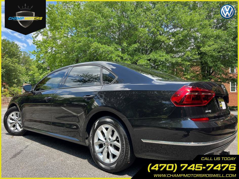 Used 2018 Volkswagen Passat 2.0T S image 10