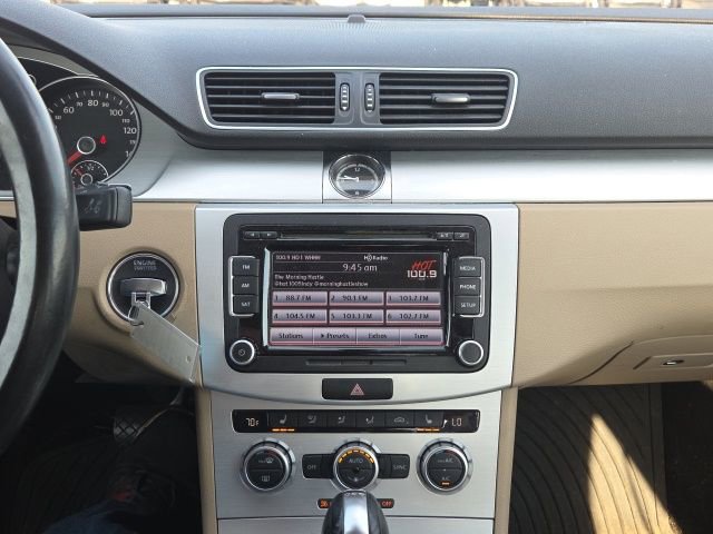 Used 2013 Volkswagen CC Sport Plus FWD image 28