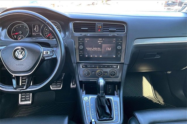 Used 2018 Volkswagen Golf Alltrack SEL image 16