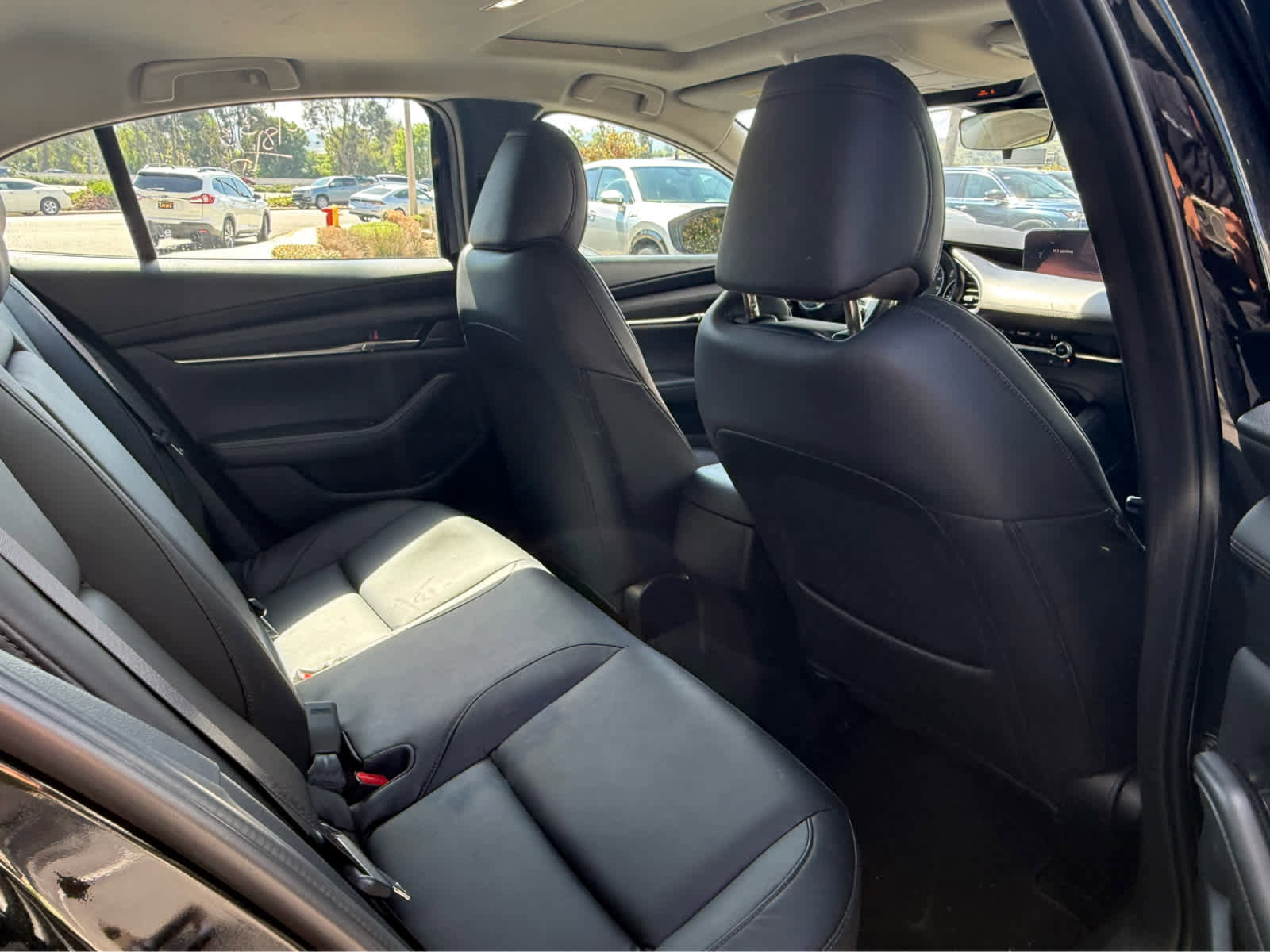 Used 2025 MAZDA MAZDA3 s image 4