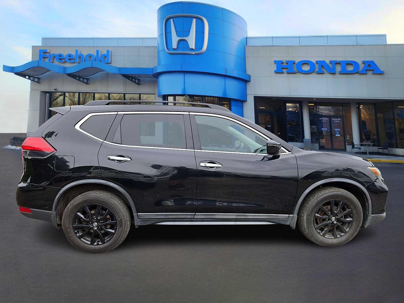 Used 2017 Nissan Rogue SV w/ Midnight Edition AWD/4WD image 7