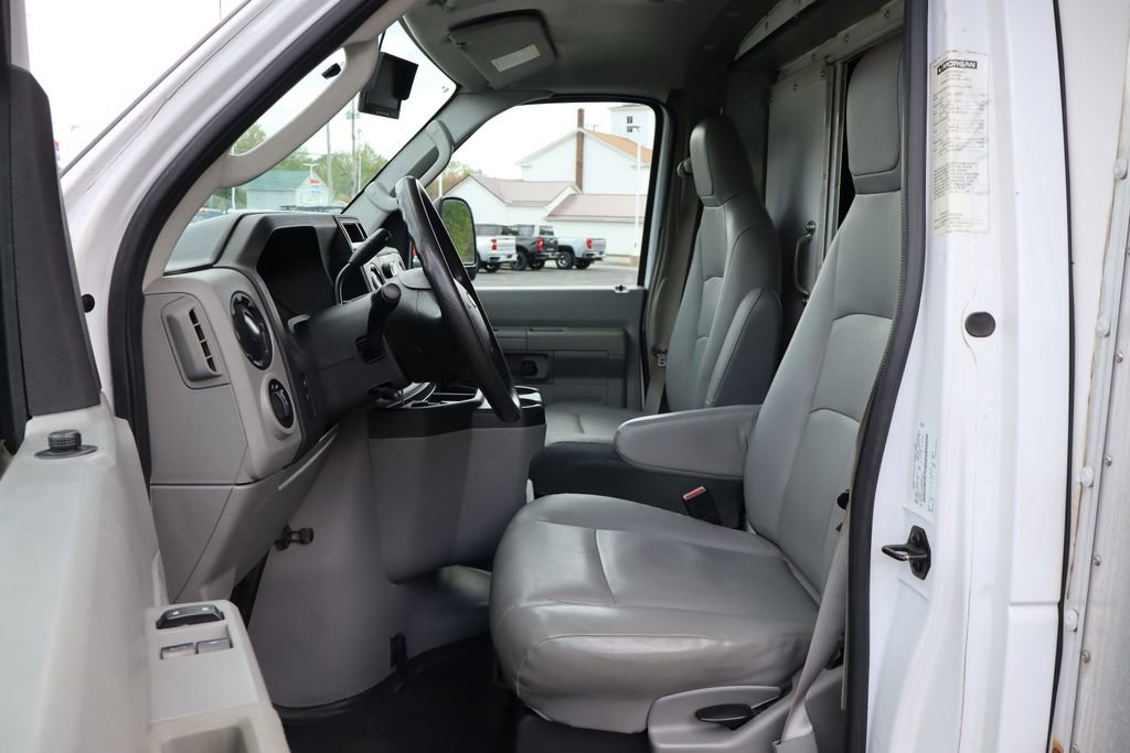 Used 2014 Ford E-450 and Econoline 450 Super Duty w/ Power Windows & Locks Group RWD image 20