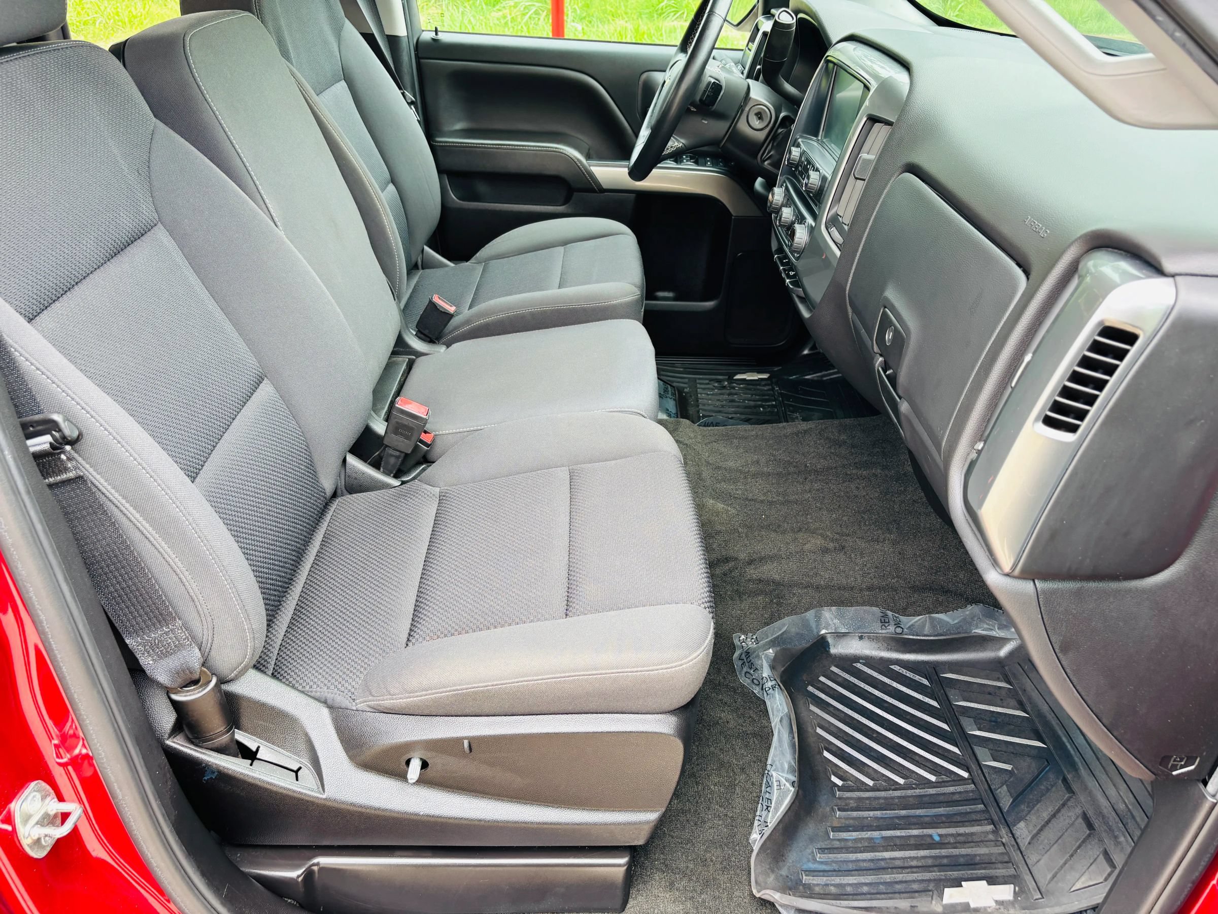 Used 2018 Chevrolet Silverado 1500 LT w/ Texas Edition RWD image 17