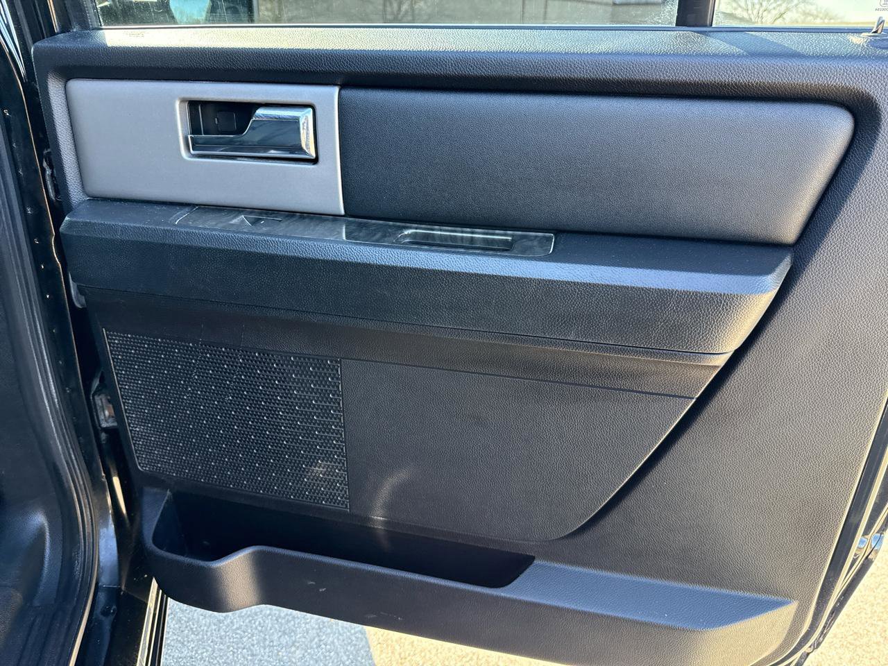 Used 2017 Ford Expedition Max Limited image 24