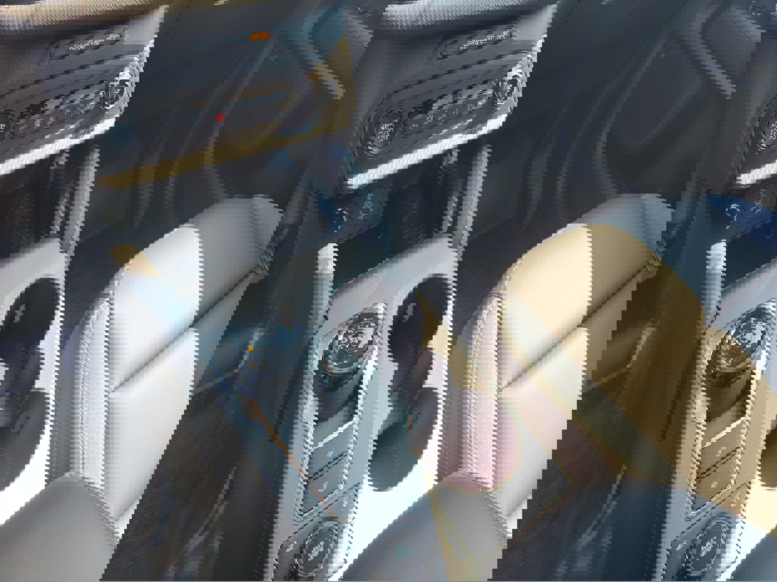 New 2025 Ford Bronco Sport Outer Banks w/ Sasquatch Outer Banks Package image 38