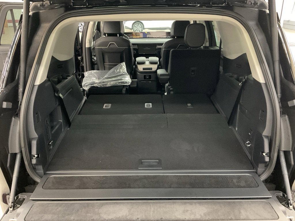 New 2027 Lincoln Navigator Reserve AWD/4WD image 22