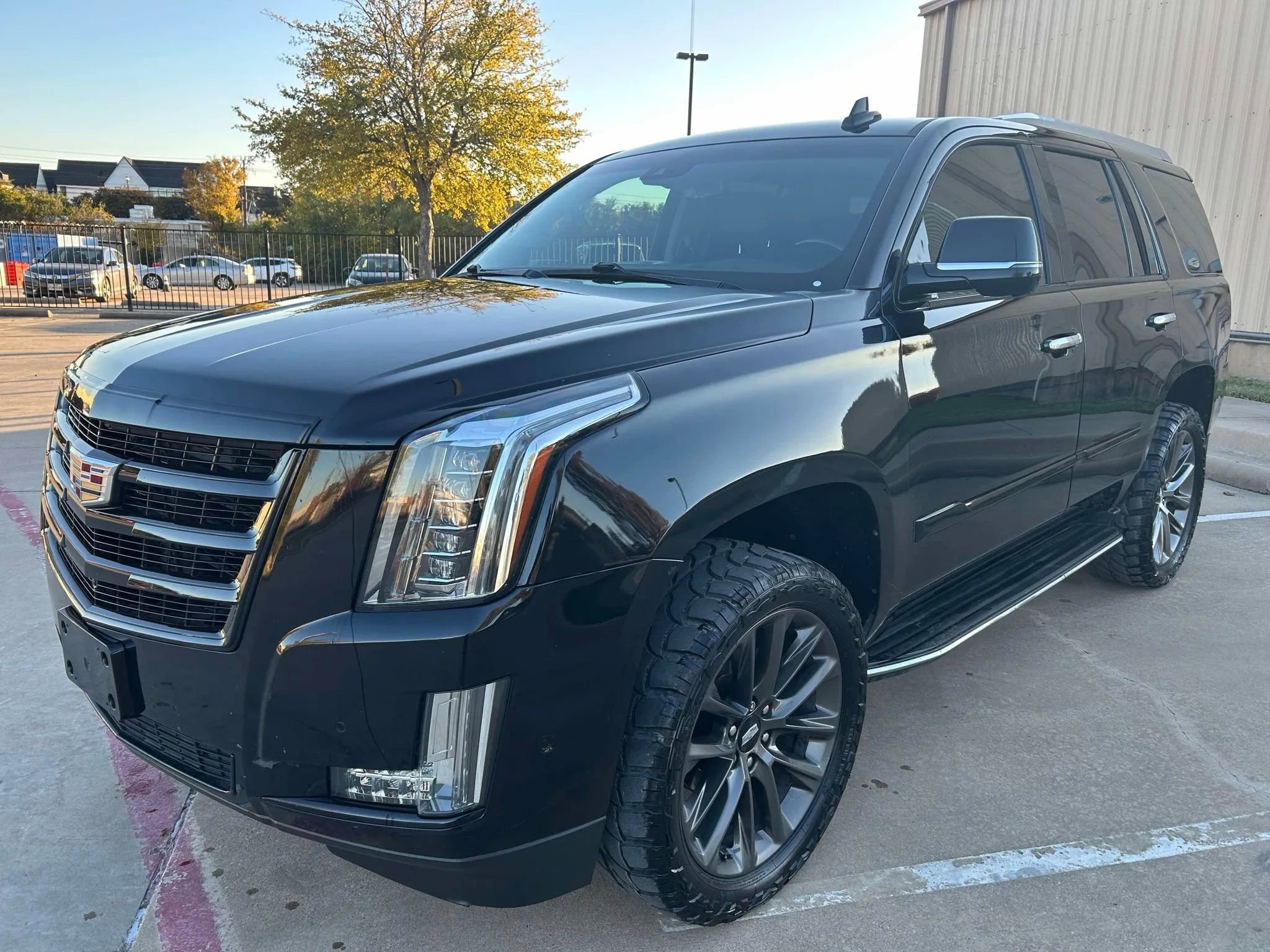 Used 2020 Cadillac Escalade Luxury w/ Escalade Sport Edition image 1