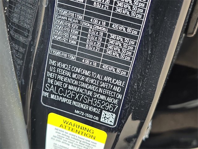 Used 2025 Land Rover Discovery Sport S image 35