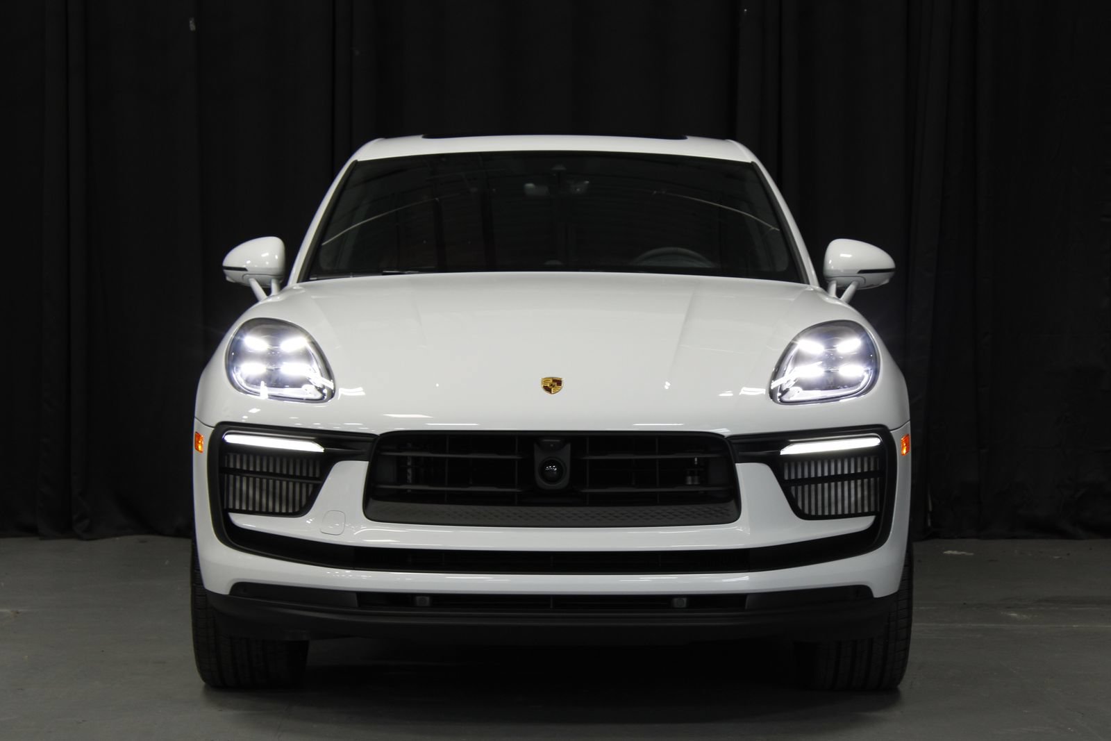 New 2026 Porsche Macan S AWD/4WD image 8