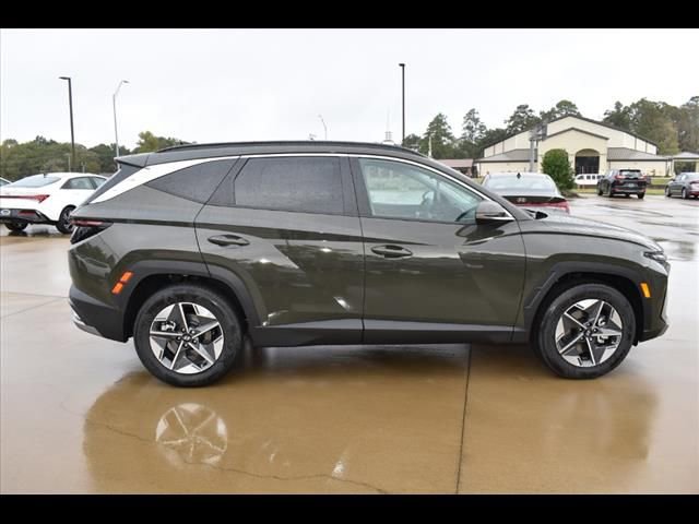 Certified 2025 Hyundai Tucson SEL image 2
