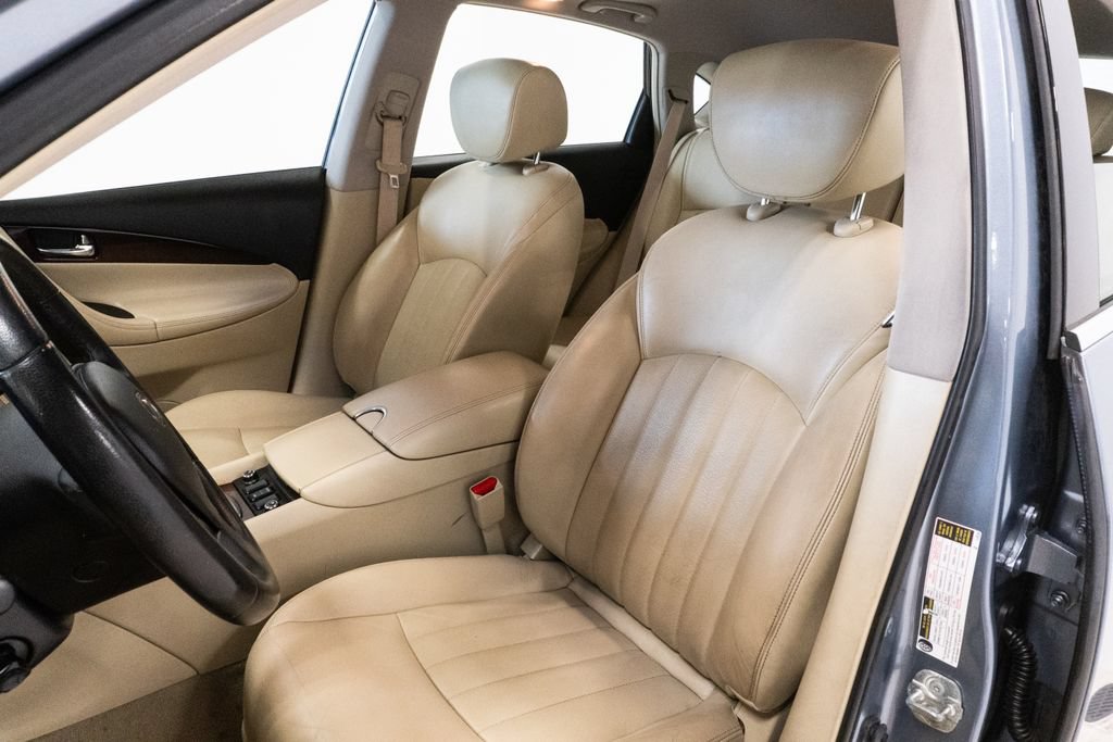 Used 2017 INFINITI QX50 AWD w/ Premium Plus Package image 7