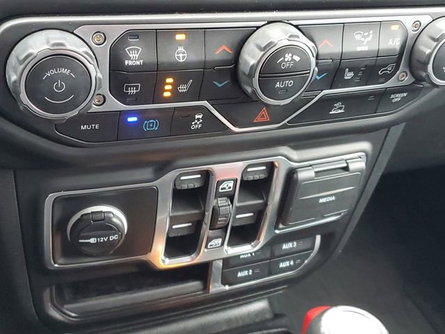 Used 2023 Jeep Wrangler Unlimited Sahara w/ Cold Weather Group image 29