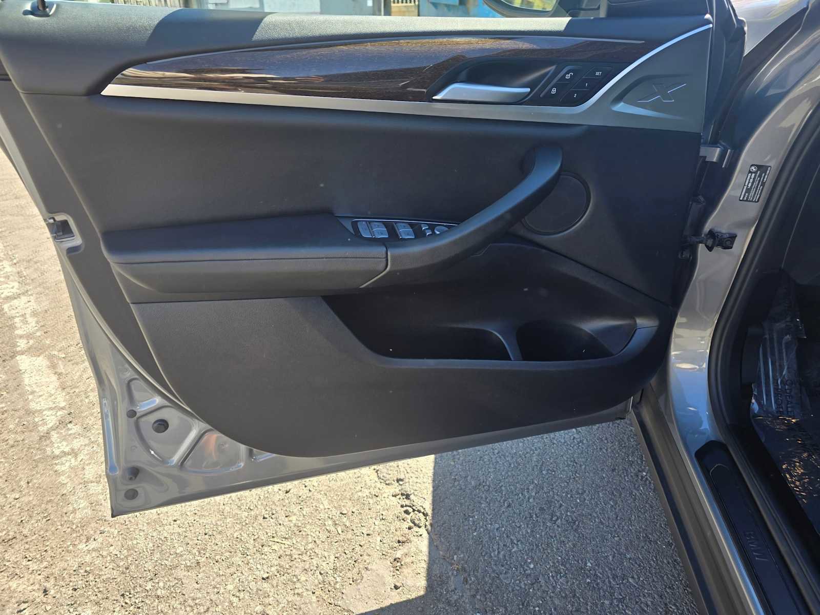 Used 2024 BMW X3 sDrive30i w/ Convenience Package image 23