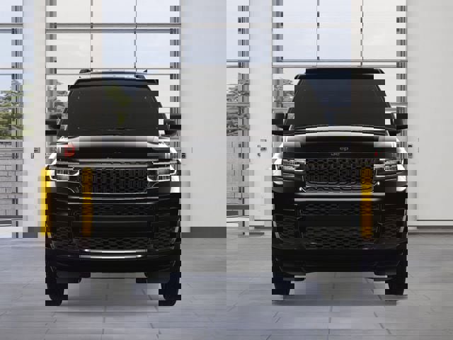 New 2024 Jeep Grand Cherokee L Laredo image 9