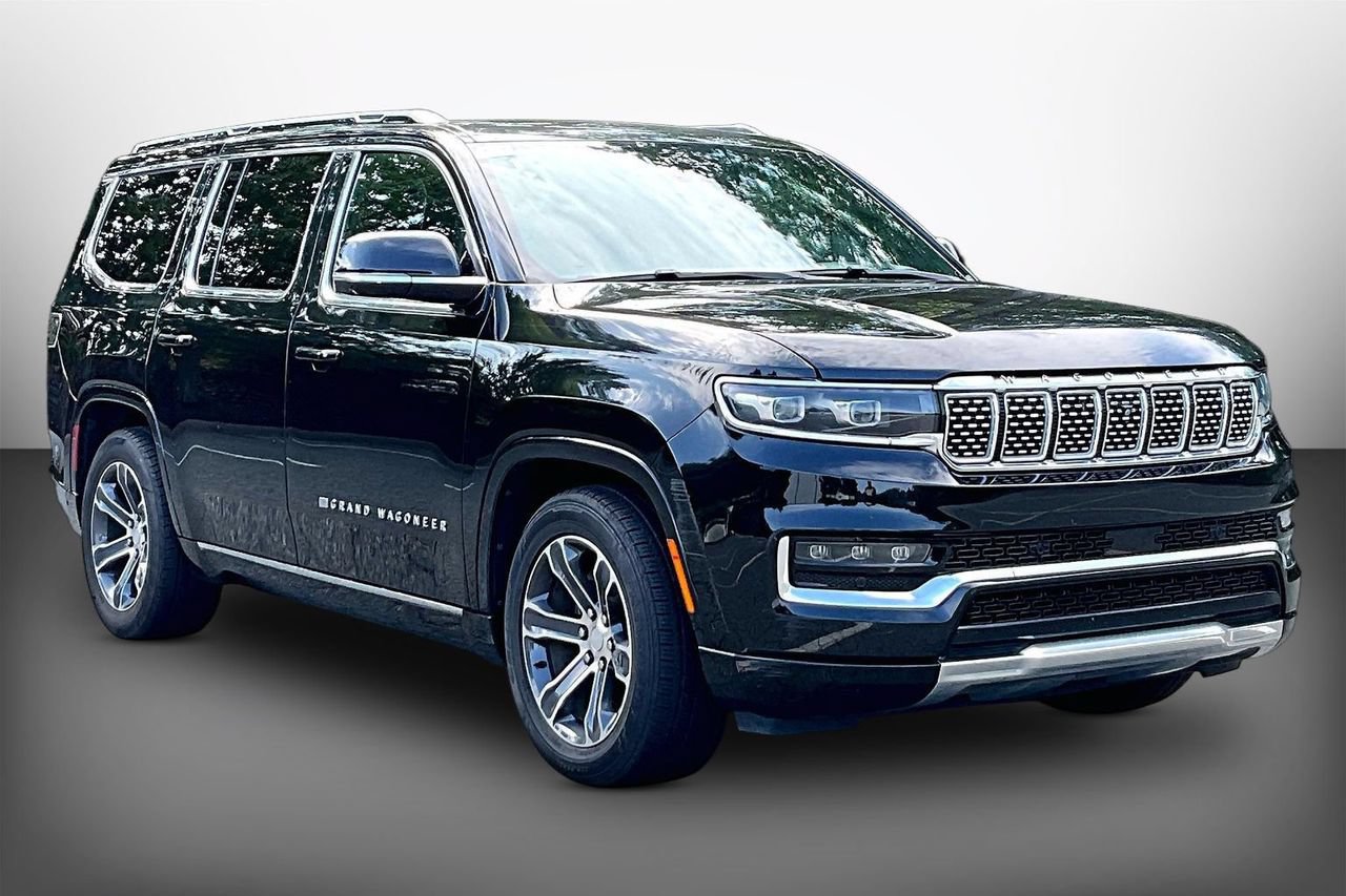 Used 2023 Jeep Grand Wagoneer Series II AWD/4WD image 2