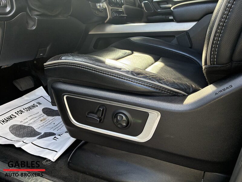 Used 2020 RAM 1500 Laramie RWD image 14