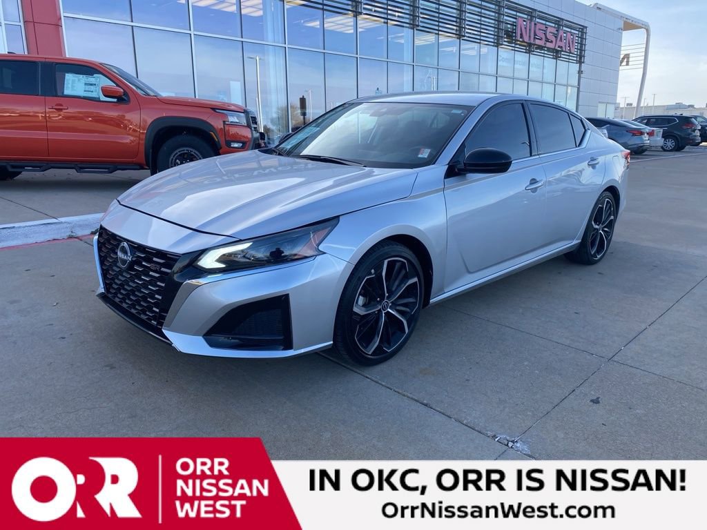 Used 2023 Nissan Altima 2.5 SR