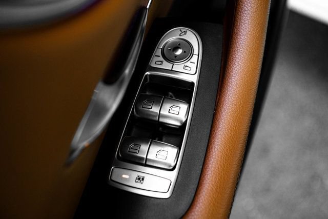 Used 2020 Mercedes-Benz E 450 4MATIC Cabriolet image 33