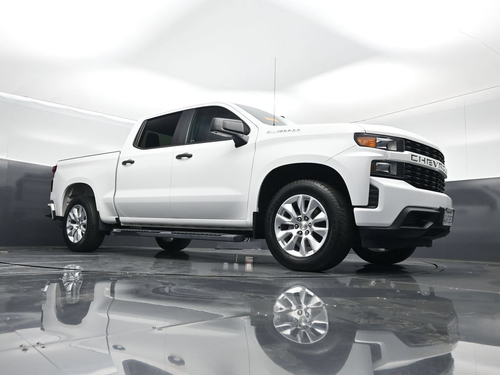 Used 2021 Chevrolet Silverado 1500 Custom RWD image 3