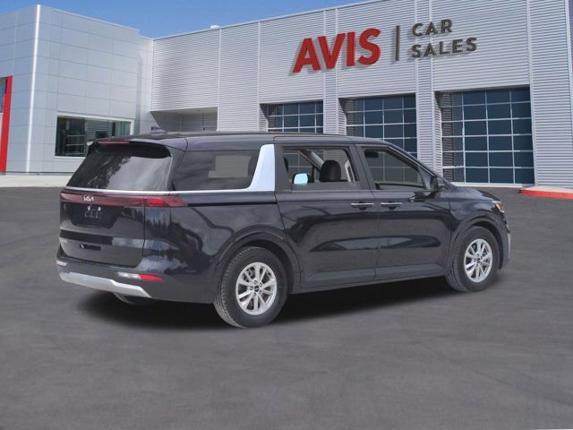 Used 2024 Kia Carnival LX image 6